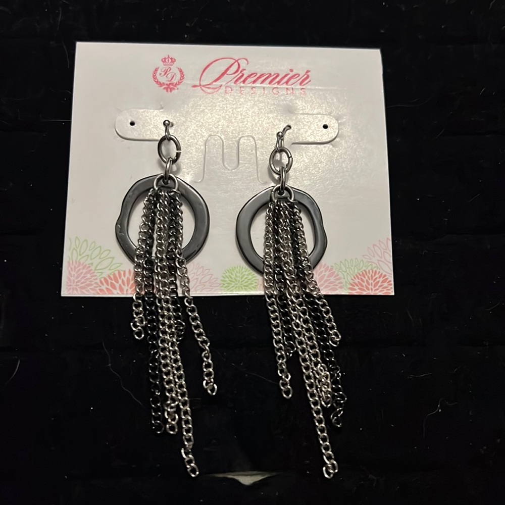 Premier Designs earrings